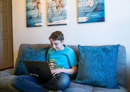 Self-Paced: A Complete Guide to Veritas Press’s Online Homeschool Curriculum