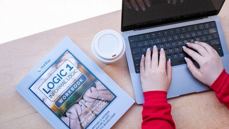 The 14 Best Books for Critical Thinking