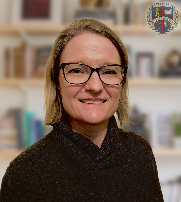 Dr. Kari Ceaicovschi Dr. Kari Ceaicovschi